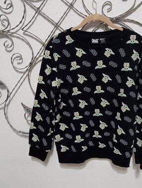 STAR WARS Baby Yoda graphic black cotton blend sweatshirt, Youth Large